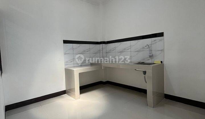 Rumah Baru Unfurnished SHM di Cluster Harapan Indah, Bekasi B0727  2