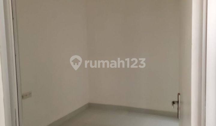 Disewakan Rumah Mutiara Gading City Semifurnish Siap Huni C0378 2