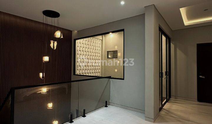 Luxury House, Contemporary, Spacious, 4 Rooms, 8 Meter Road in Padangsambian, West Denpasar 2