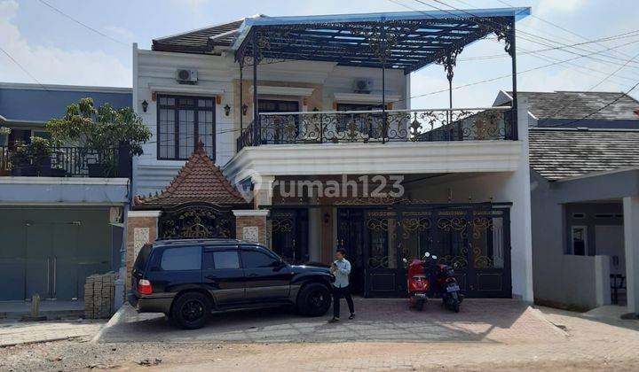 Dijual rumah mewah di Jl. Raya Lengkong Wetan
Serpong Utara  1