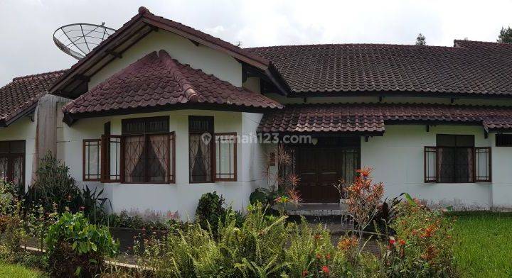 Dijual Villa Puncak di Cisarua puncak Bogor  2