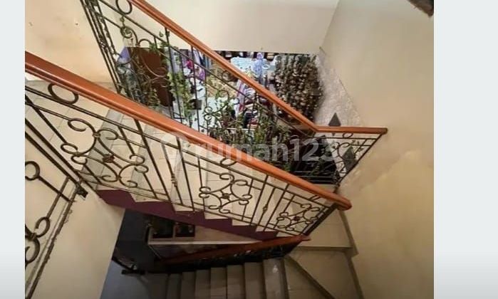 Dijual Rumah 2 Lantai di Pesanggrahan Jakarta Selatan  2