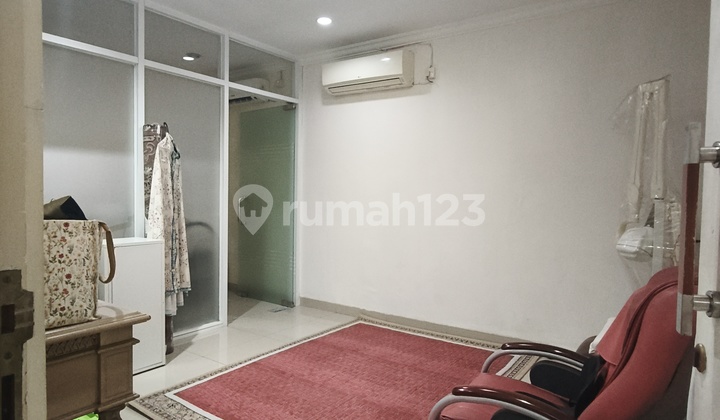 Rumah, di Kebayoran Baru, Rumah, di Kebayoran Baru,