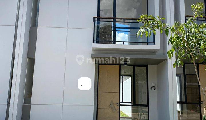 Rumah minimalis modern 2 lantai  1