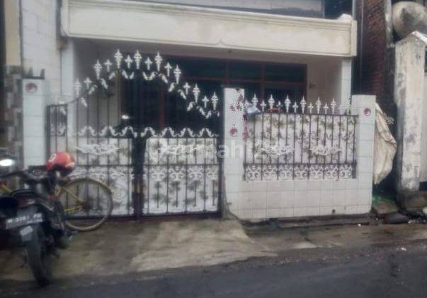 Di Jual Rumah di Jalan Rembang, Surabaya 1