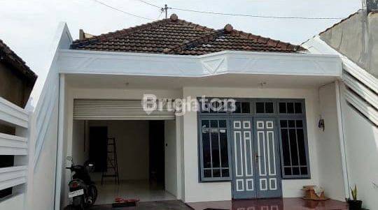 Rumah Dijual di Tengah Kota di Cendana, Kediri 1