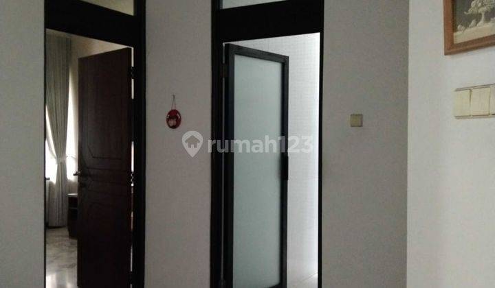 Rumah Furnished Raya Darmo, Surabaya 2