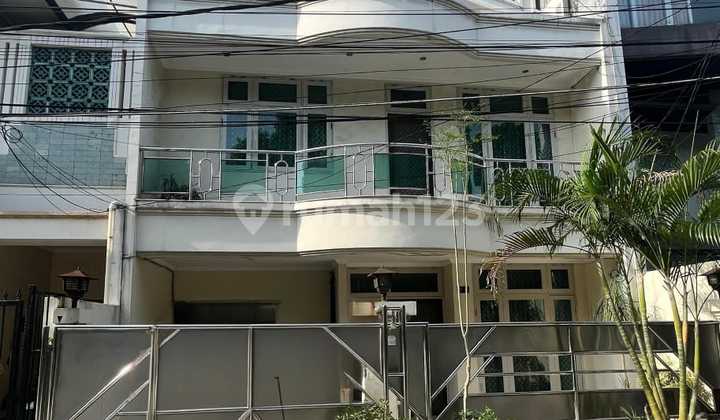 Rumah.2 Lantai Greenville Jakarta Barat