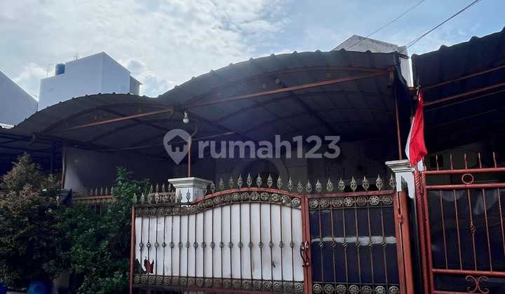 Rumah Murah 1 1/2 Lantai Grandporis