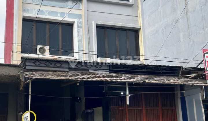 Four-Story Ruko Poris Strategic Location