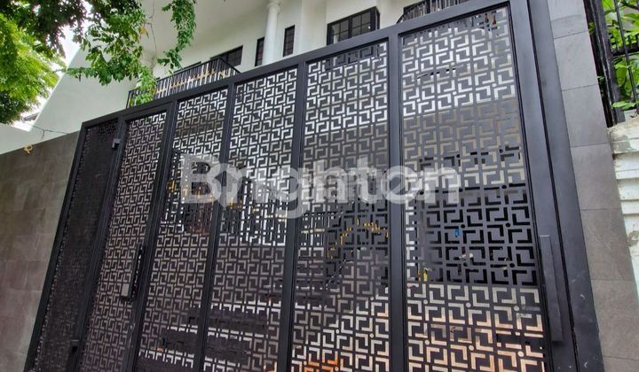 RUMAH BESAR 3 LT ADA MULTI FUNCTION HALLROOM 1