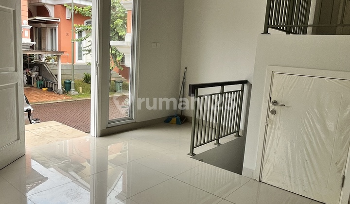 3-Story House Omaha Village Gading Serpong 2