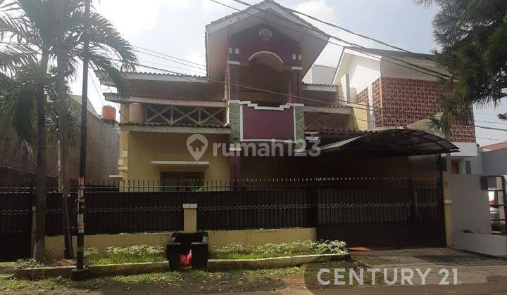 Rumah Bagus Strategis  Di Kebayoran Lama Jaksel 1