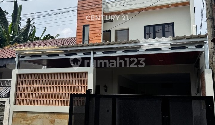 For Sale, Ready-to-Occupy House in a Strategic Location Near Bintaro