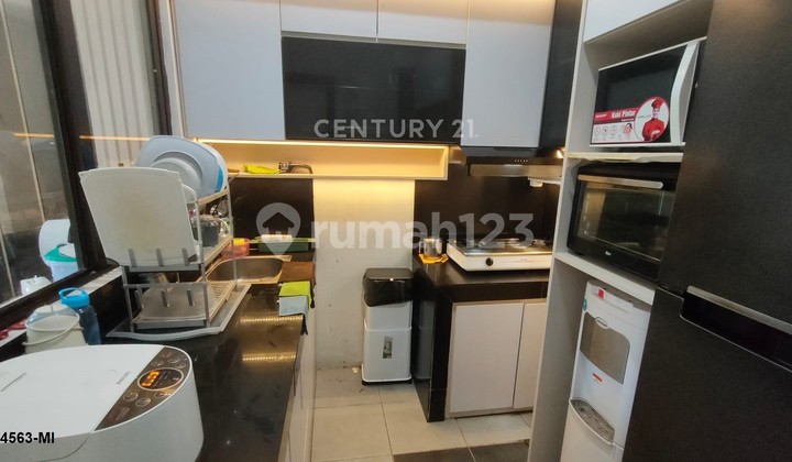 Dijual Rumah Bagus Strategis Harga Menarik di Graha Raya 2