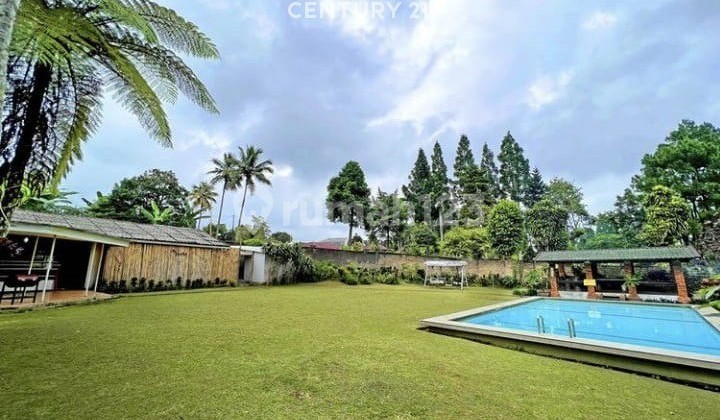 Dijual Villa di Cisarua Bogor Lokasi Strategis Harga Menarik