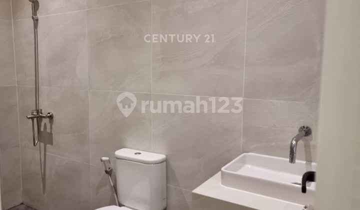 Dijual Rumah Baru Lokasi Strategis di Dekat Bintaro 2