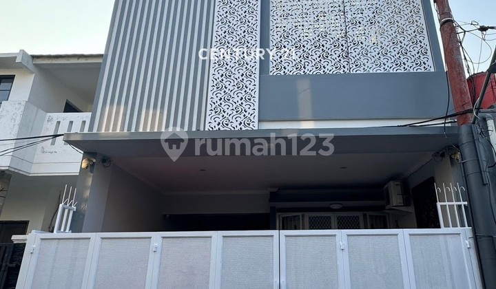 For Sale Strategic House at Attractive Price in Bintaro Tangsel