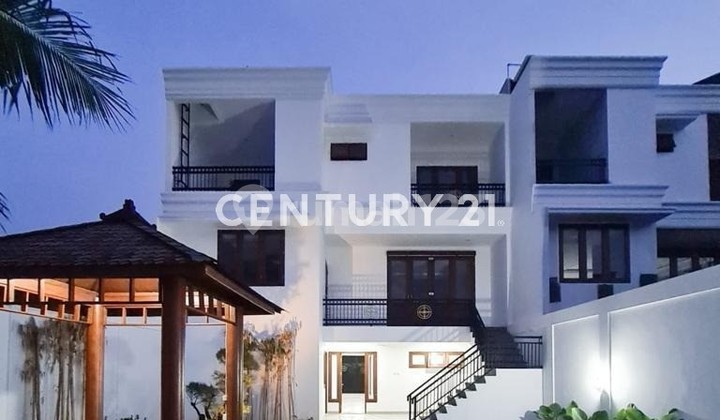 Dijual Rumah Mewah Brand New  Dekat  Adam Malik Deplu  1