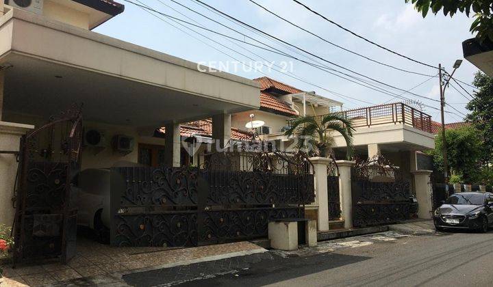 Dijual Rumah Mewah Harga Menarik  Bintaro Sektor1 Jakarta Selatan 1