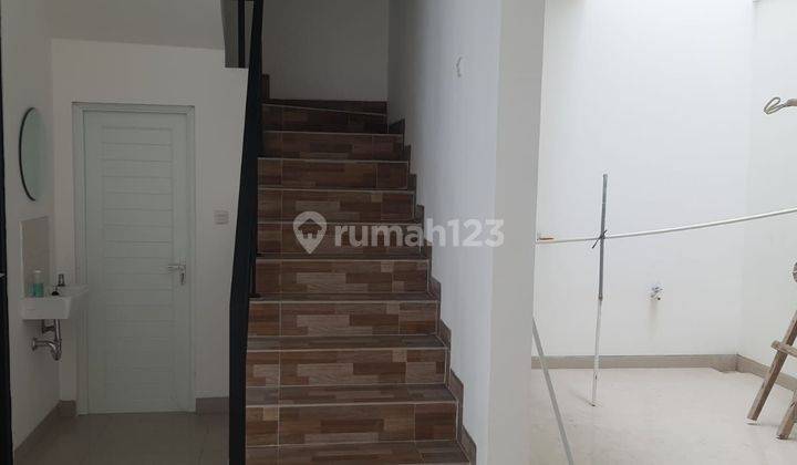 Dijual rumah 3 lantai Brand new bagus murahndi Sunter Agung 2