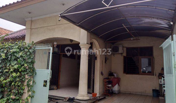 Dijual Rumah Rapi Terawat Siap Huni di Jalan Soleh Ali Tangerang 1