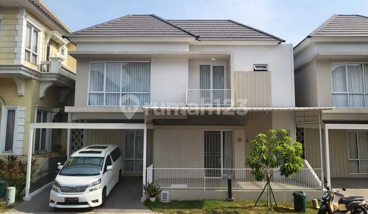 Rumah 2 Lantai Semi Furnished di Alma Montana Village, Tangerang