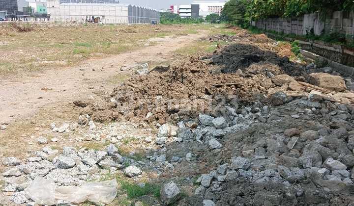 For Sale Cheap / Partnership Land Position Hook Below Market Price