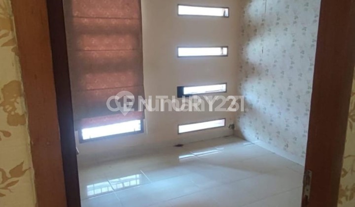 kamar tidur rumah perumahan al azhar green
