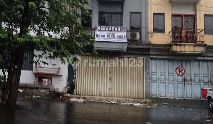 3-Storey Shop House in Strategic Pajajaran Pulo Armyn Area, Bogor City