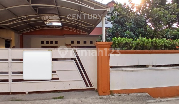 Strategic House in Taman Pagelaran Housing, Ciomas, Bogor Strategic House in Taman Pagelaran Housing, Ciomas, Bogor