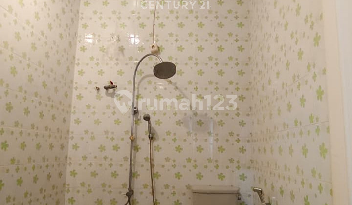 Rumah 3Lt Terenovasi, Area Strategis di Bukit Golf Hijau Sentul City , Kabupaten Bogor 2