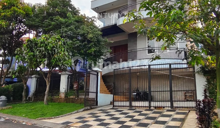 Rumah luas 3 Lt Di Jl Palimanan Mediterania 2 Sentul City Rumah luas 3 Lt Di Jl Palimanan Mediterania 2 Sentul City