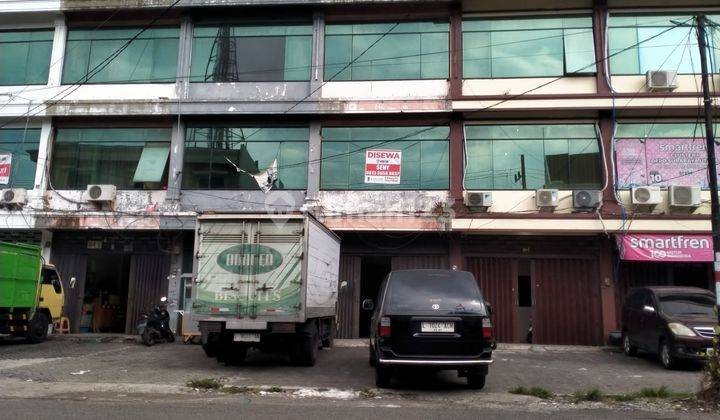 Sewa Ruko Lokasi Nol Jalan Raya, 3lt Full, Siap Pakai 2