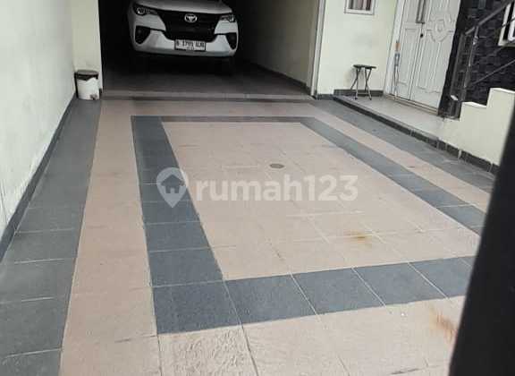 Muara Karang House, North Jakarta Requires Minimal Renovation 2