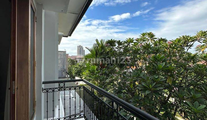 Rumah Bagus Semi Furnished di Cempaka Putih, Jakarta Pusat 1