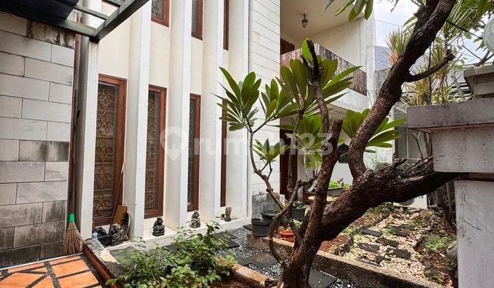 Rumah Semi Furnished Kelapa Gading Mewah, Jakarta Utara Rumah Semi Furnished Kelapa Gading Mewah, Jakarta Utara