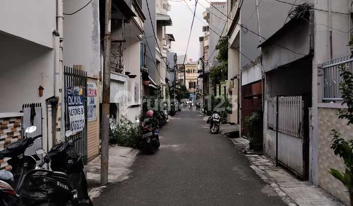 Rumah Pademangan, Jakarta Utara Butuh Minim Renovasi SHM 2