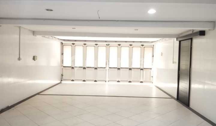 Rumah Kelapa Gading, Jakarta Utara Butuh Minim Renovasi Mewah Hoek 2