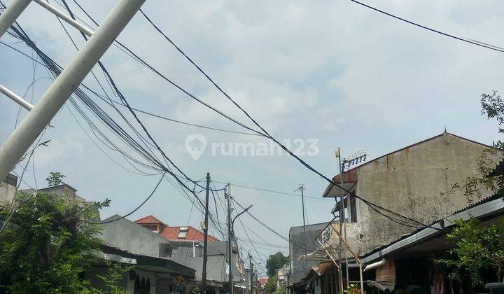 Rumah Butuh Renovasi SHM di Cempaka Putih Barat 2