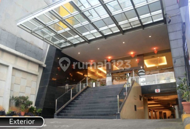 Hotel Bandengan 6 Floors 88 Rooms