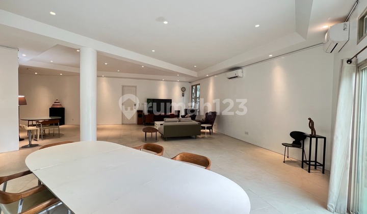 Great Unit!! For Quick Rent: Widya Chandra 8 House, SCBD, South Jakarta Great Unit!! For Quick Rent: Widya Chandra 8 House, SCBD, South Jakarta