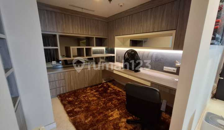 Ciputra World 2 Apartment Kuningan South Jakarta Pet-friendly 2