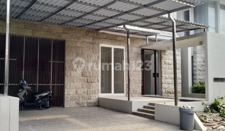 Citraland Eastwood Selling Modern Minimalist Well-Maintained House Ready to Occupy Citraland Eastwood Selling Modern Minimalist Well-Maintained House Ready to Occupy