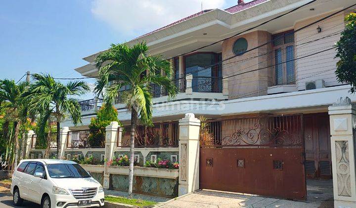 Jual Rumah Strategis Di Jalan Seruni Surabaya Luxury Full Furnish 1