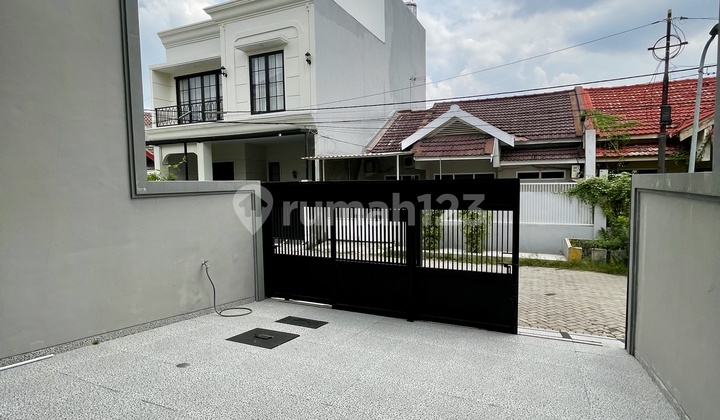 Klampis Semolo Selling New Minimalist House East Surabaya 2