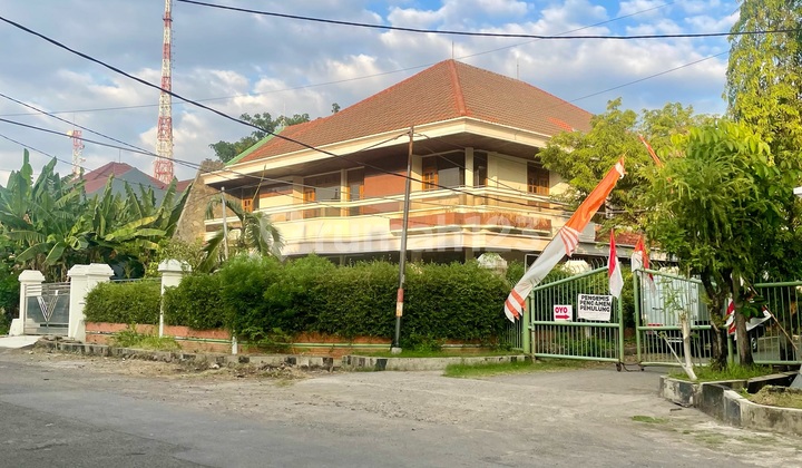 Puncak Permai Jual Rumah Hook Strategis Main Road Row Jalan Luas