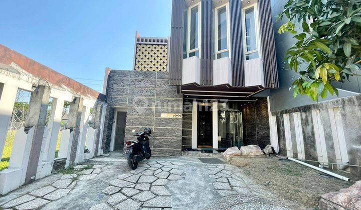 Dijual Rumah Citraland Woodland Surabaya Modern Minimalis 1