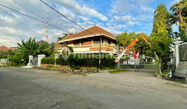 Puncak Permai Selling Strategic Hook House Main Road Row Wide Road 2
