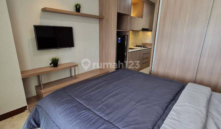 Dijual apt b residence tipe studio tow lotus furnished low floor  2